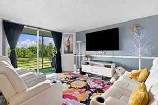 3465 Via Poinciana, Lake Worth, FL 33467 - Photo 4