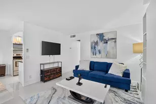 1061 Exeter D, Boca Raton, FL 33434 - Photo 2