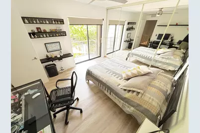 1700 Embassy Drive #403, West Palm Beach, FL 33401 - Photo 10