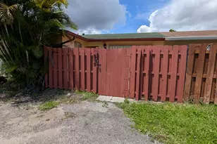 8599 Crater Terrace, West Palm Beach, FL 33403 - Photo 2