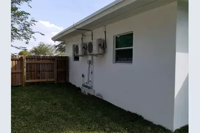 4217 SW 61st Avenue, Davie, FL 33314 - Photo 4