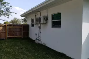 4217 SW 61st Ave, Davie, FL 33314 - Photo 4