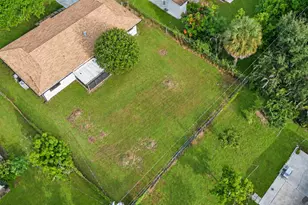 661 SW Cynthia St, Port Saint Lucie, FL 34983 - Photo 30
