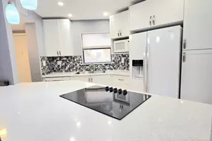 6655 W Broward Blvd, Plantation, FL 33317 - Photo 2