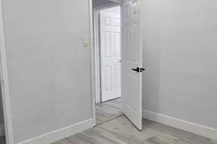 1101 NW 23rd Terrace, Fort Lauderdale, FL 33311 - Photo 8