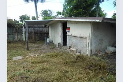 2829 Shawnee Road, West Palm Beach, FL 33406 - Photo 12