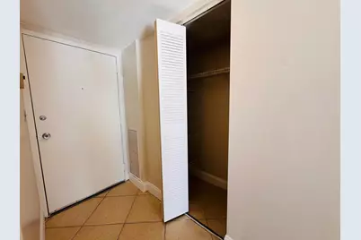 500 Executive Center Drive #4A, West Palm Beach, FL 33401 - Photo 26