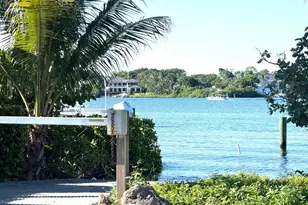 354 Country Club Dr, Tequesta, FL 33469 - Photo 44