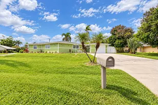 1525 SE Holiday Rd, Port Saint Lucie, FL 34952 - Photo 8