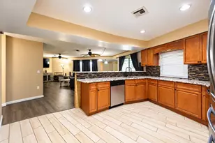 1525 SE Holiday Rd, Port Saint Lucie, FL 34952 - Photo 4