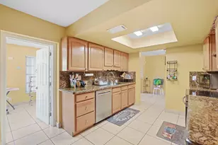 901 NW 48th Pl, Pompano Beach, FL 33064 - Photo 10
