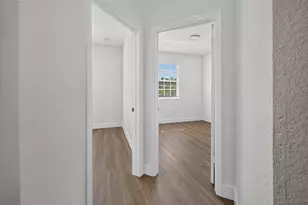 21952 SW 93rd Pl, Cutler Bay, FL 33190 - Photo 32
