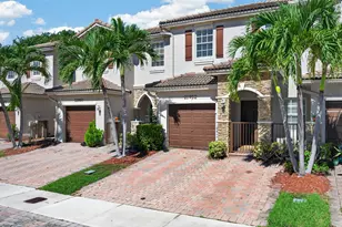 21952 SW 93rd Pl, Cutler Bay, FL 33190 - Photo 1