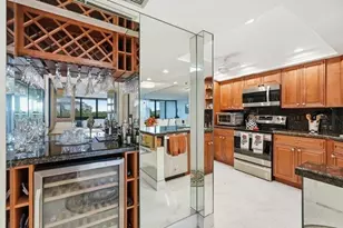 2400 Presidential Way, West Palm Beach, FL 33401 - Photo 14