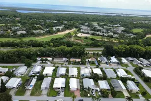 7337 SE Swan Ave, Hobe Sound, FL 33455 - Photo 2