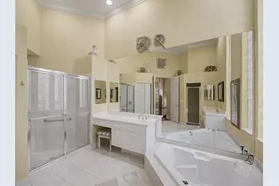 121 Orchid Cay Drive, Palm Beach Gardens, FL 33418 - Photo 12