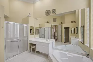 121 Orchid Cay Dr, Palm Beach Gardens, FL 33418 - Photo 12