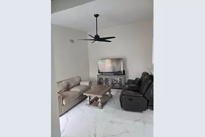 3801 Waterview Circle, Palm Springs, FL 33461 - Photo 6