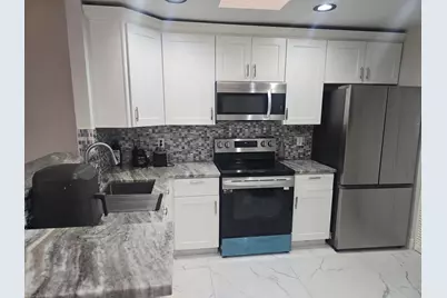 3801 Waterview Circle, Palm Springs, FL 33461 - Photo 10