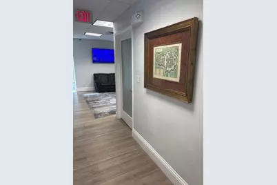 275 E Commercial Boulevard, Lauderdale by the Sea, FL 33308 - Photo 4