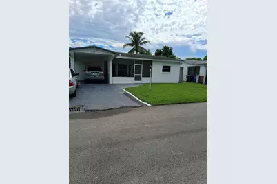 4250 NW 49th Terrace, Lauderdale Lakes, FL 33319 - Photo 2