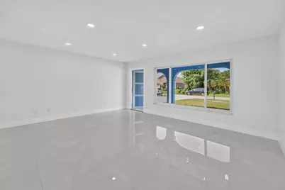 242 SE Duxbury Avenue, Port Saint Lucie, FL 34983 - Photo 10