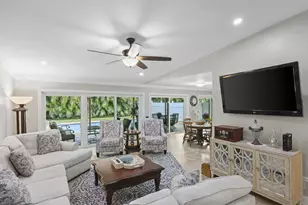 992 NW 83rd Dr, Coral Springs, FL 33071 - Photo 8