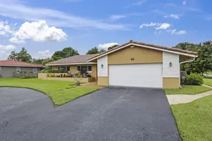 992 NW 83rd Dr, Coral Springs, FL 33071 - Photo 6