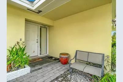 4835 Triton Court W, Cape Coral, FL 33904 - Photo 6