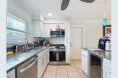 4835 Triton Court W, Cape Coral, FL 33904 - Photo 20