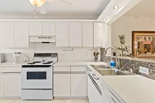 5380 Cedar Lake Dr, Boynton Beach, FL 33437 - Photo 8