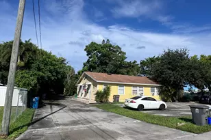 8975 Burma Rd, West Palm Beach, FL 33403 - Photo 16