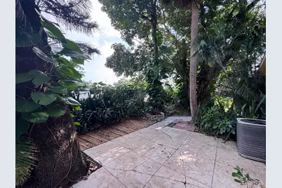 8975 Burma Road, West Palm Beach, FL 33403 - Photo 10