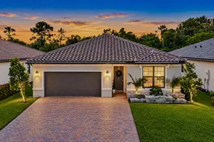 532 SE Villandry Way, Port Saint Lucie, FL 34984 - Photo 1