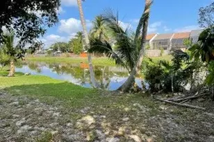 12077 Sunset Point Cir, Wellington, FL 33414 - Photo 16