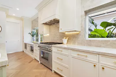 110 Greenwood Drive, West Palm Beach, FL 33405 - Photo 14