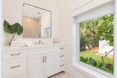 110 Greenwood Drive, West Palm Beach, FL 33405 - Photo 28