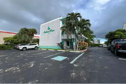 131 Shore Court #B4, North Palm Beach, FL 33408 - Photo 1