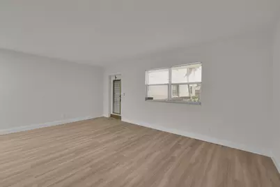 146 Saxony D, Delray Beach, FL 33446 - Photo 4