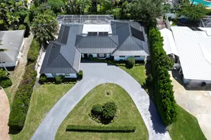 7 SE Paddock Cir, Jupiter, FL 33469 - Photo 2