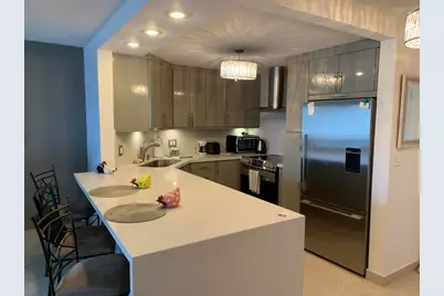 133 N Pompano Beach Boulevard #808, Pompano Beach, FL 33062 - Photo 4