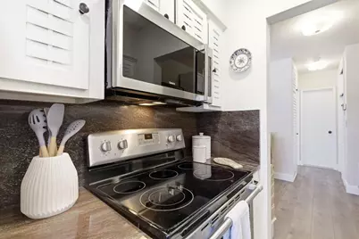 3232 Canal Drive #14, Pompano Beach, FL 33062 - Photo 8