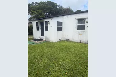 1419 NW 44th Street #1, Miami, FL 33142 - Photo 2