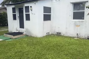 1419 NW 44th St, Miami, FL 33142 - Photo 2