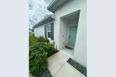 825 Persimmon, Fort Pierce, FL 34981 - Photo 2