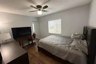 301 Pine Ridge Cir, Greenacres, FL 33463 - Photo 8