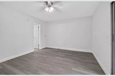 1038 Berkshire B, Deerfield Beach, FL 33442 - Photo 12