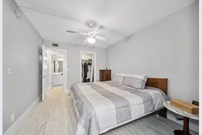 364 Wellington J, West Palm Beach, FL 33417 - Photo 10