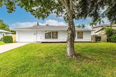 1435 30th Avenue, Vero Beach, FL 32960 - Photo 1