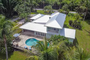 16672 78th Dr N, Palm Beach Gardens, FL 33418 - Photo 1